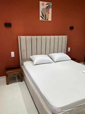 2 bedrooms, in-room safe, iron/ironing board, travel cot - The Algiers Family Suite (Ouled Moussa)