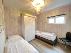 2 bedrooms