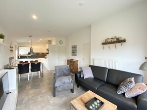 Smart TV - 2 bedroom accommodation in Callantsoog (Callantsoog)