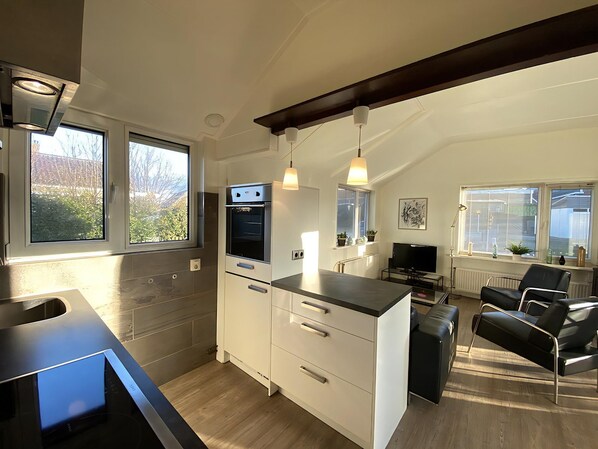 Dining tables - 1 bedroom accommodation in Callantsoog (Callantsoog)