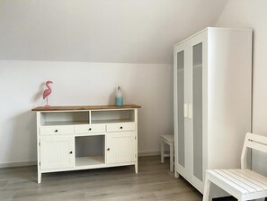 Interior - 3 bedroom accommodation in Callantsoog (Callantsoog)