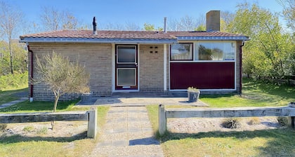 2 Schlafzimmer Unterkunft in Callantsoog