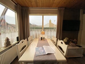 Dining - 2 bedroom accommodation in Callantsoog (Callantsoog)