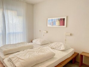 2 bedrooms, free WiFi