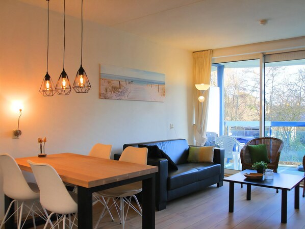 Smart TV - 1 bedroom accommodation in Callantsoog (Callantsoog)