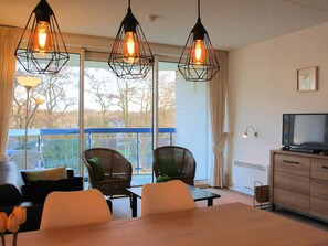 Smart TV - 1 bedroom accommodation in Callantsoog (Callantsoog)