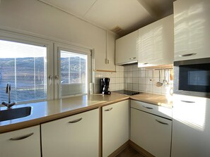 Stovetop, dishwasher, toaster, high chair