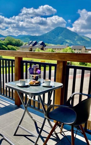 Frukostbuffé varje dag (EUR 12 per person)