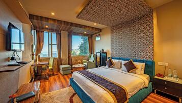 Signature-rum - 1 dubbelsÀng - utsikt mot poolen | SÀngtillbehör av högsta kvalitet, extrasÀngar och gratis wi-fi