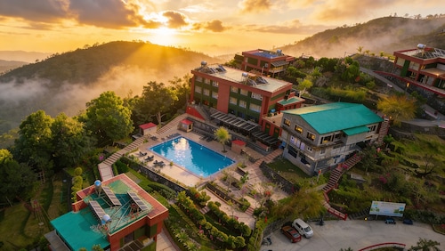 Foxoso Aamari Resort A Luxury Retreat