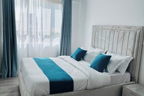 2 chambres, fer et planche à repasser, Wi-Fi, draps fournis