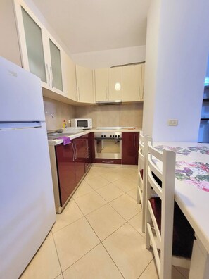 Apartment, 1 Bedroom, Accessible, Balcony | Interior