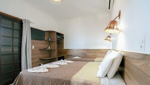 Luxury Room, Sea View, Sea Facing | Televisyen