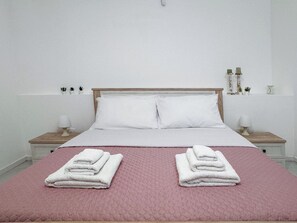 1 habitación, wifi y ropa de cama