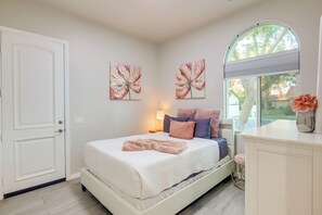Interior - 2 Mi to Coachella Grounds: Home w/ Fire Pit! (Indio)