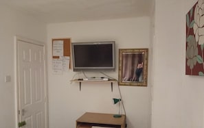 Interior - 4 Bedroom House, (London)