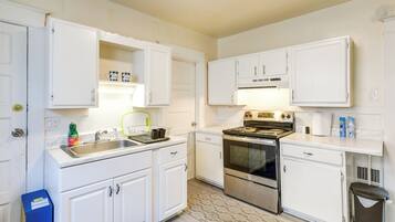 Apartment (2 Bedrooms) | Bahagian dalam