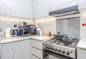 Apartament, 1 dormitori, accés a la piscina | Cuina privada | Microones i cafetera i tetera