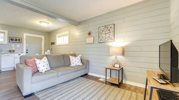 Apartment (0 Bedroom) | Interior