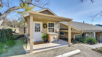 Apartment (0 Bedroom) | Interior