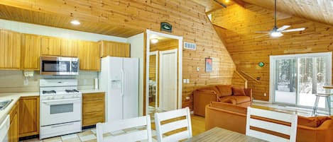 Casa (2 Bedrooms) | Interior