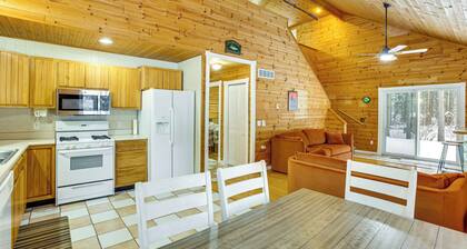 < 1 Mi to ATV Trails: Cadillac Golf Retreat!