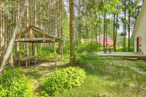 House (2 Bedrooms) | Interior - Golf Getaway in Cadillac: Deck + Putting Green (Cadillac)