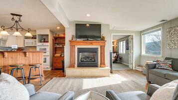 Cottage (3 Bedrooms) | Interior