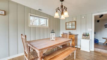 Cottage (3 Bedrooms) | Interior