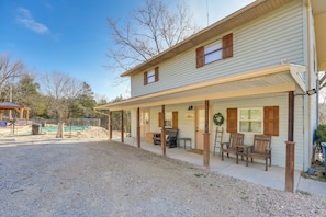 Apartment (2 Bedrooms) | Interior - Lake Views & Community Perks: Cape Fair Apartment! (Cape Fair)