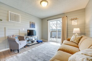 Apartment (1 Bedroom) | Interior - Walk to Lake & Trails: Cape Fair Retreat w/ Grill! (Cape Fair)