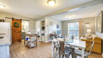 Apartment (1 Bedroom) | Interior