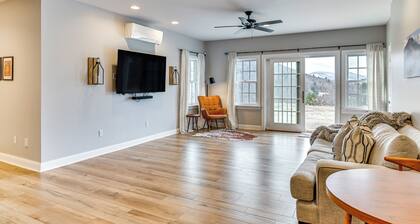 Mountain Views & Fire Pit: Sandgate Getaway