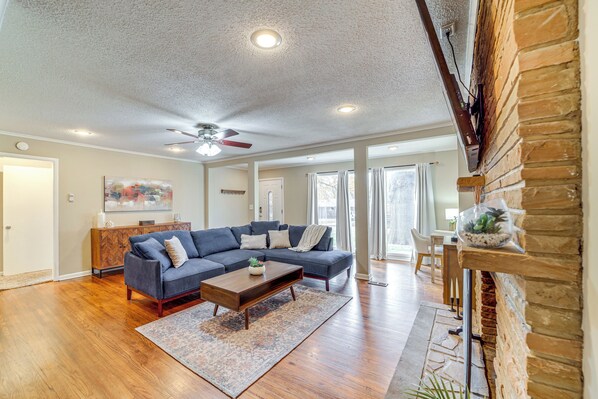 House (3 Bedrooms) | Interior