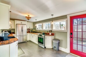 House (4 Bedrooms) | Interior - 15 Mi to Dtwn Lexington: Serene Wilmore Home! (Wilmore)