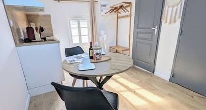 Studio 5: Your urban oasis.