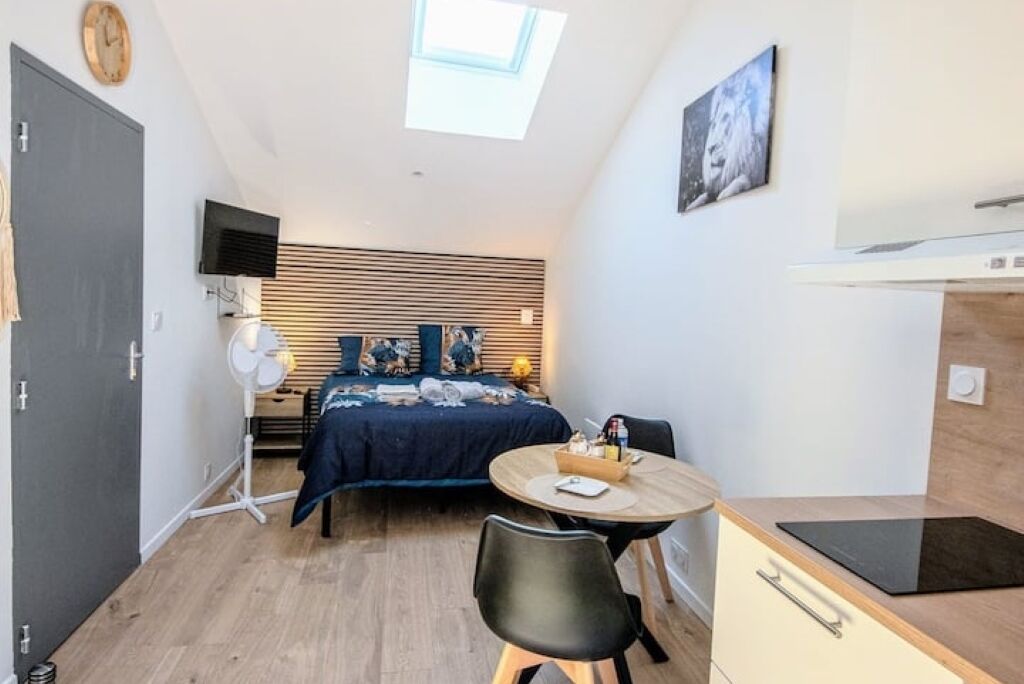 1 camera, Wi-Fi gratuito, lenzuola