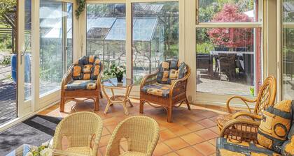 Amazing home in Glesborg with WiFi