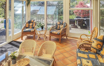 Amazing home in Glesborg with WiFi