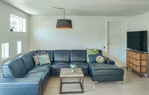 TV connectée, cheminée, baby-foot
