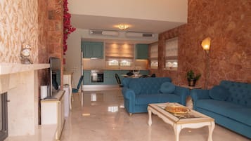 Aphrodite (Aphrodite Villa) | 客廳 | 電視