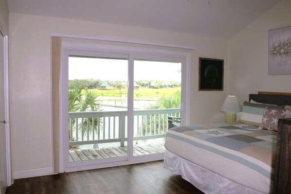 3 室のベッドルーム