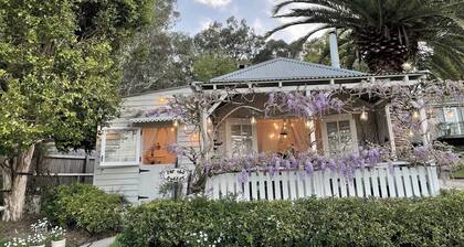 The Old Bakery in Historic Kangaroo Valley Village