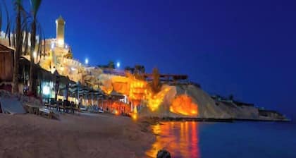 Shark's Bay Oasis Aqua Park Hotel