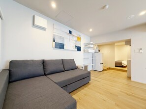 Comfort Apartment | 1 bedroom, iron/ironing board, free WiFi - Celine Kanayama 101 (Hiroshima)