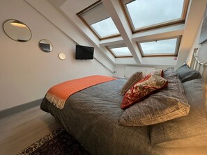 2 habitaciones, tabla de planchar con plancha, wifi y ropa de cama 