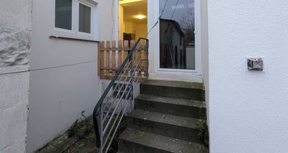 Moderne Wohnung im Erdgeschoss mit Terrasse I ruhige Umgebung