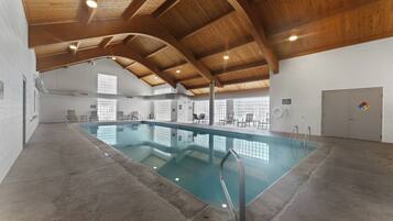 Piscina interna, piscina aquecida