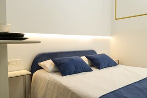 1 slaapkamer, een strijkplank/strijkijzer, wifi, beddengoed