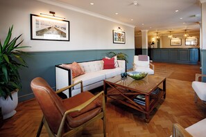 Reception - Albion Hotel (Freshwater)